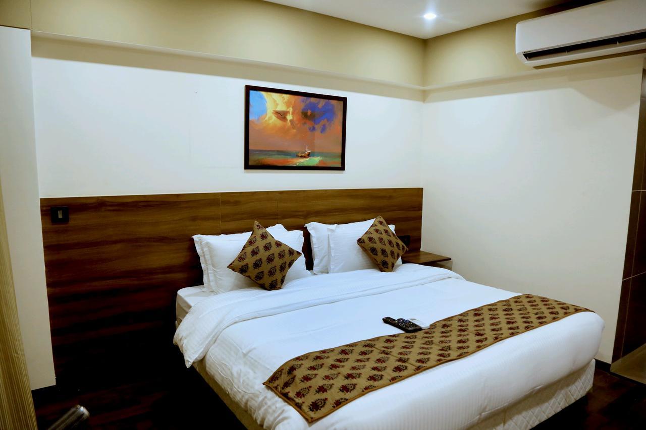 Hotel Mumbai House Andheri East, Bombay Extérieur photo