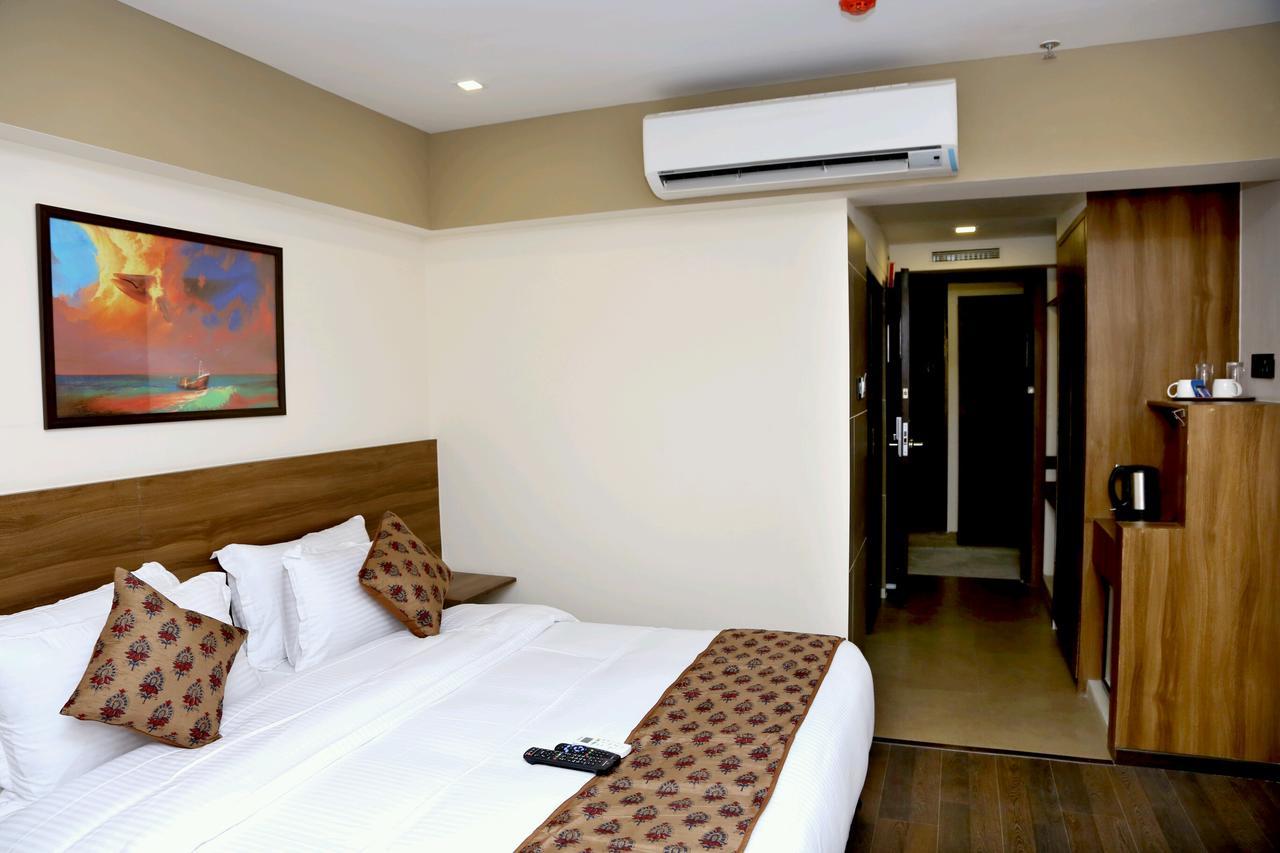 Hotel Mumbai House Andheri East, Bombay Extérieur photo