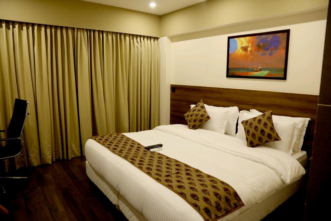 Hotel Mumbai House Andheri East, Bombay Extérieur photo