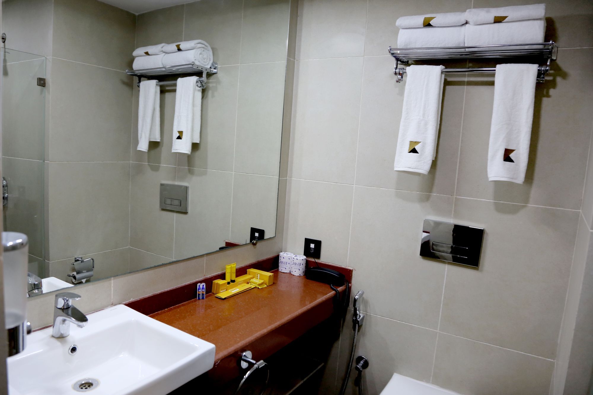 Hotel Mumbai House Andheri East, Bombay Extérieur photo